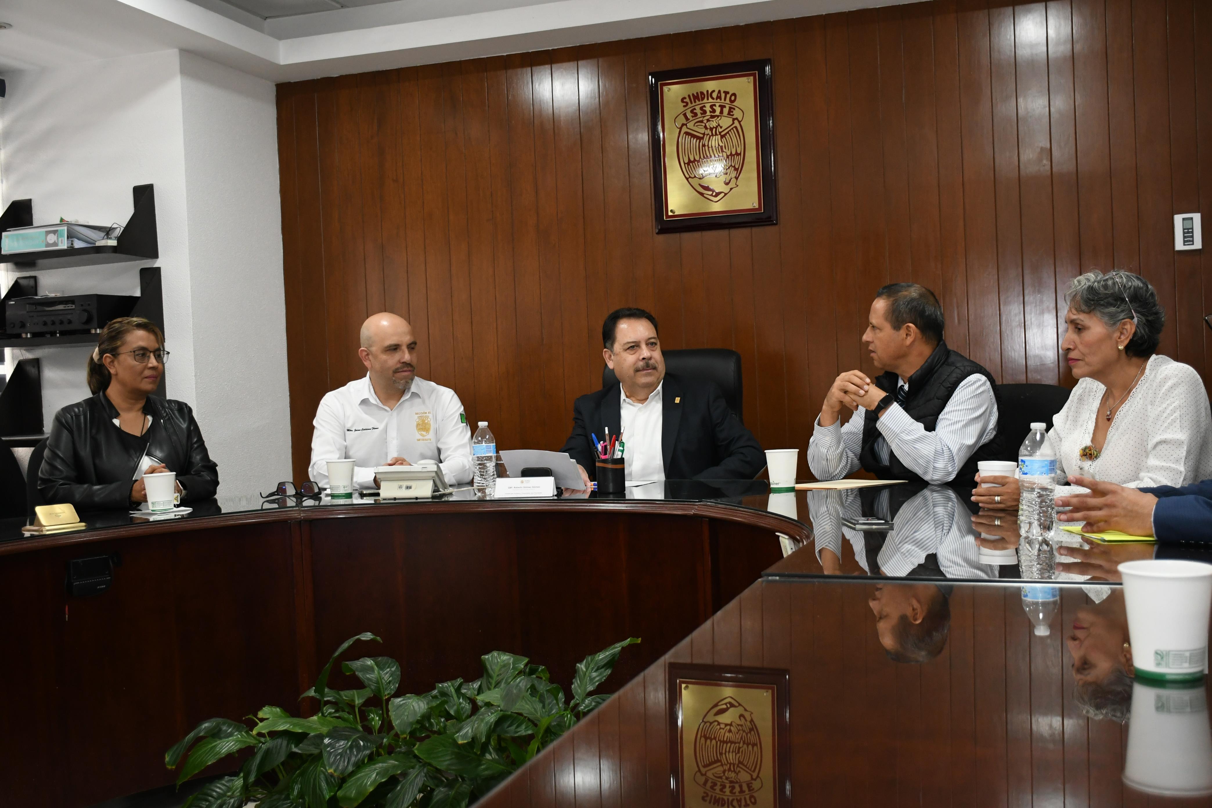 Visita compañeros de la Sección XXIX, San Luis Potosí